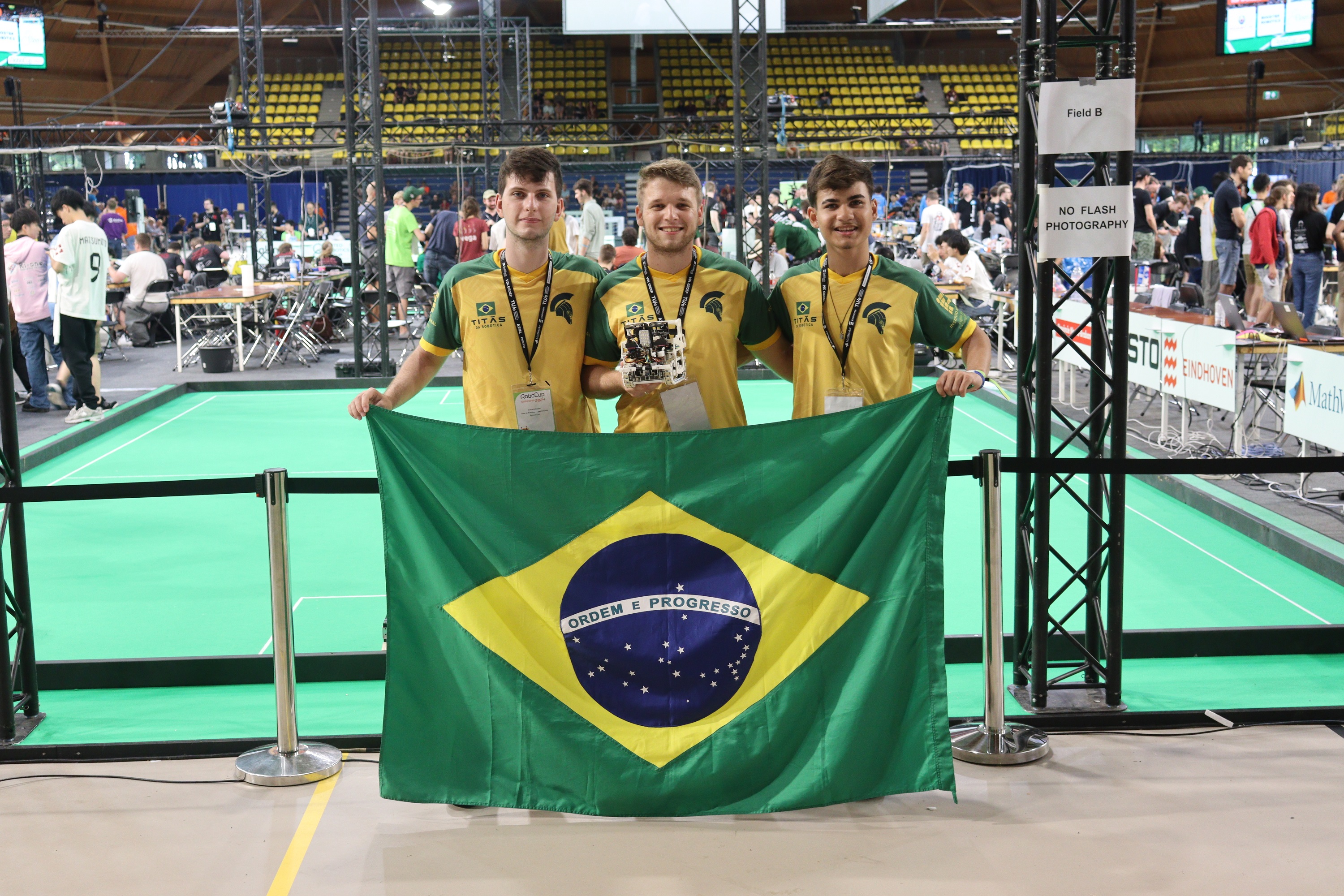 ifes robocup premio1b
